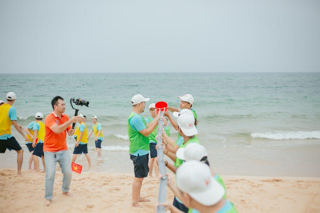 TOP 5 trò chơi Team building trên biển vui tẹt ga khi tới Sầm Sơn