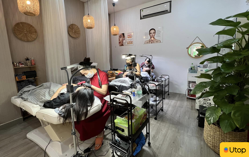 Đội ngũ nhân viên tại Sweet Beauty Spa
