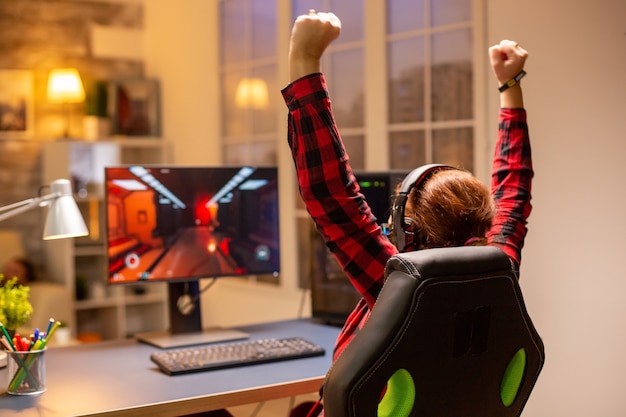 Speed Thrills Gaming High
