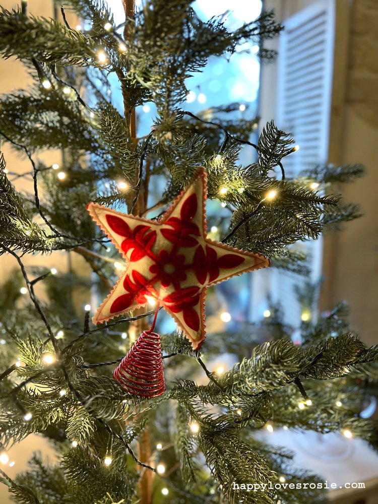 simple christmas tree with scandi felt star