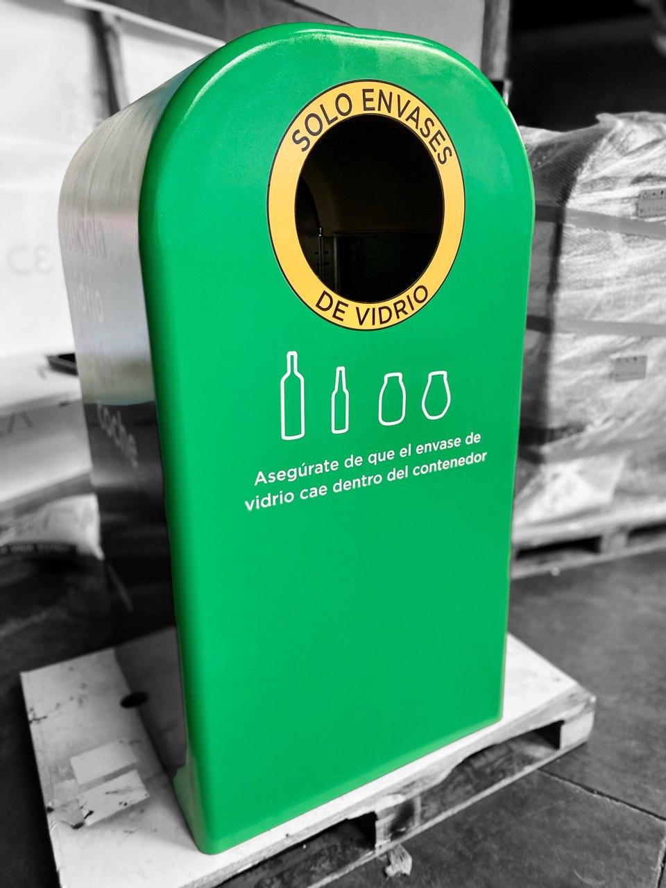 Imagen que contiene verde, tabla, frente, comida

Descripción generada automáticamente