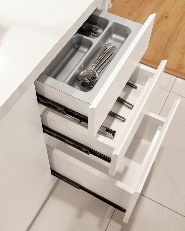 replacement kitchen drawers
