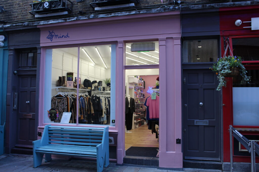 Where to buy cheap clothes in London? Where do the locals go? - London Guide