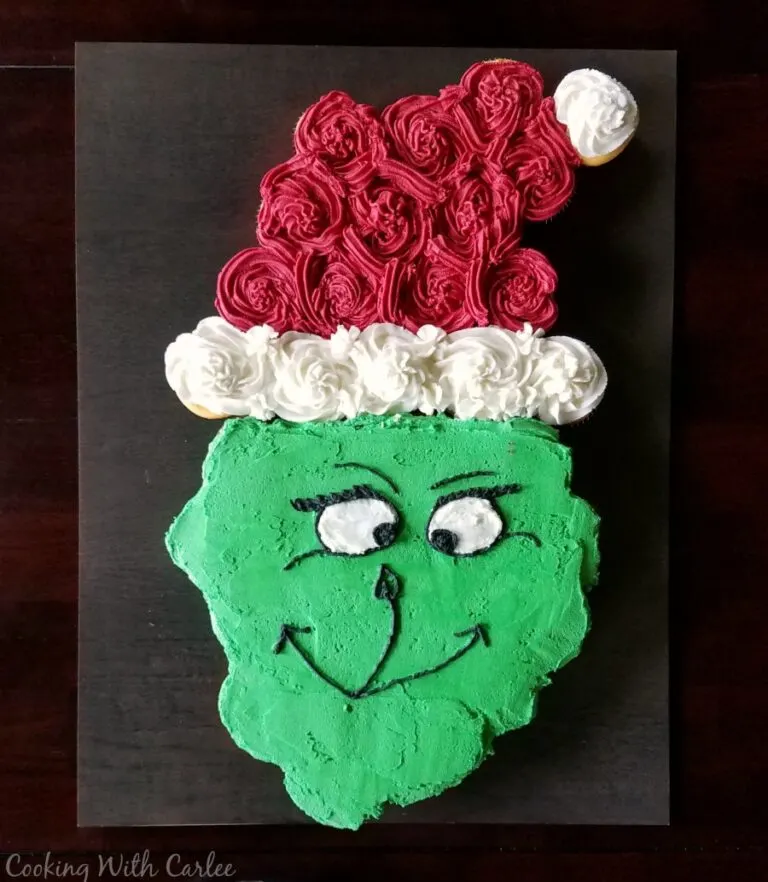 Grinch Cupcake Cake 