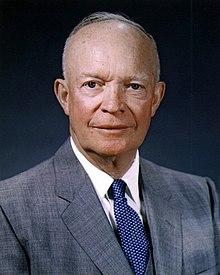 https://upload.wikimedia.org/wikipedia/commons/thumb/6/63/Dwight_D._Eisenhower%2C_official_photo_portrait%2C_May_29%2C_1959.jpg/220px-Dwight_D._Eisenhower%2C_official_photo_portrait%2C_May_29%2C_1959.jpg
