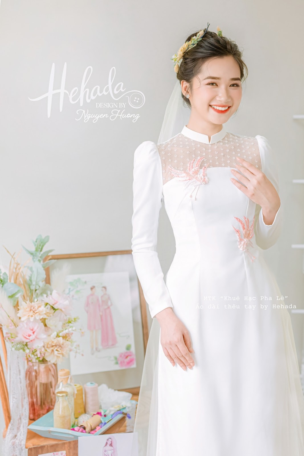 Cận form áo dài Khuê Hạc Pha Lê