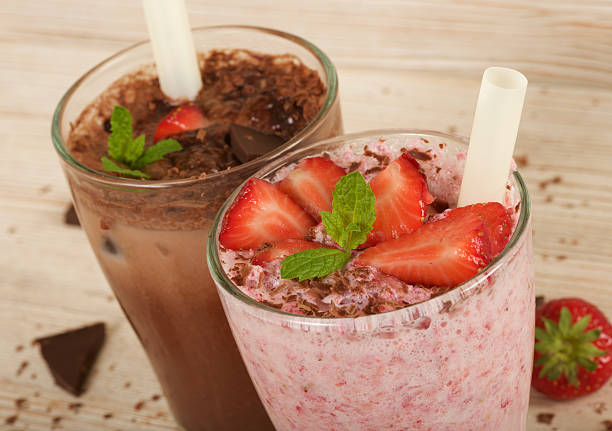 Strawberry-Chocolate Smoothie For Weight Loss