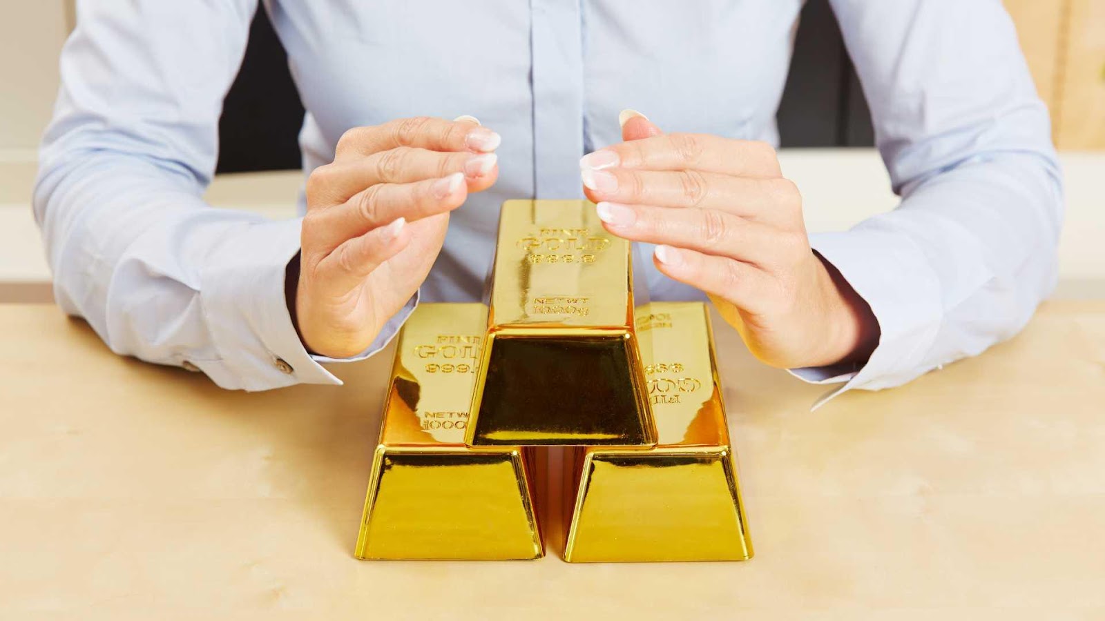 Exploring Gold Buying Options: 6 Strategies for Gold Investment