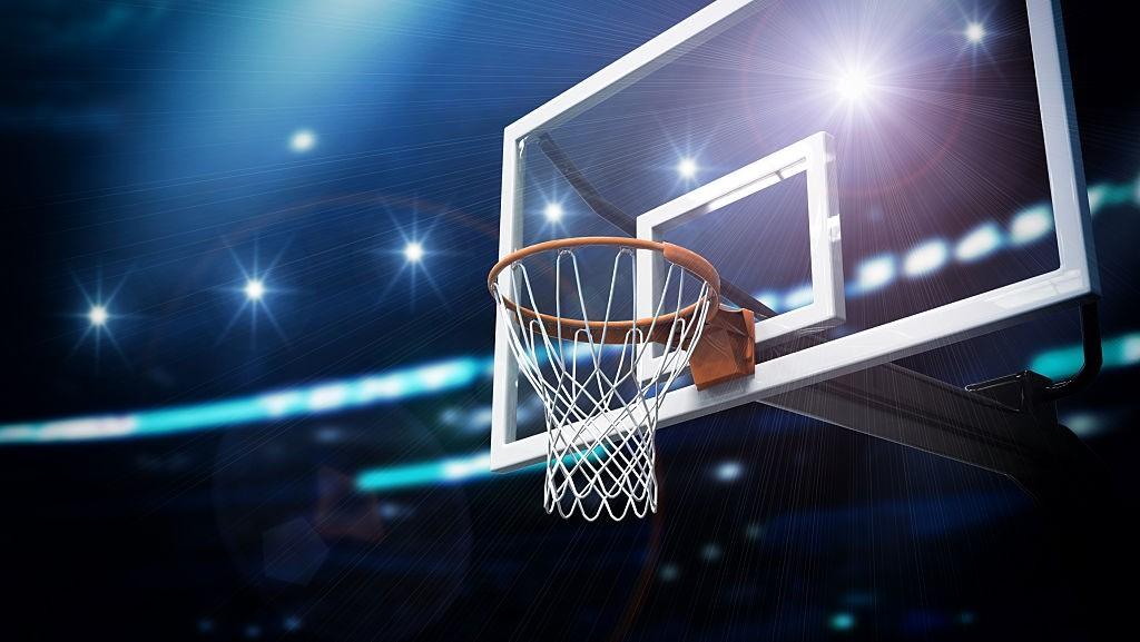 6 Best Materials for Basketball Backboard