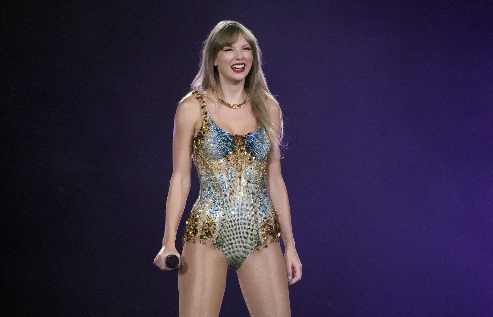 Taylor Swift announces '1989 (Taylor's Version)' at final U.S. Eras Tour  show this year - The Washington Post