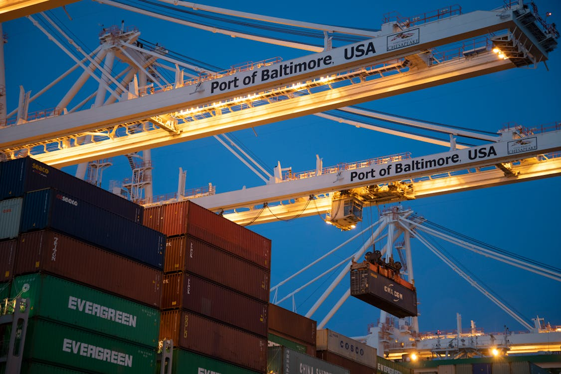 5 Cost-Saving Strategies in Freight Transportation for Businesses