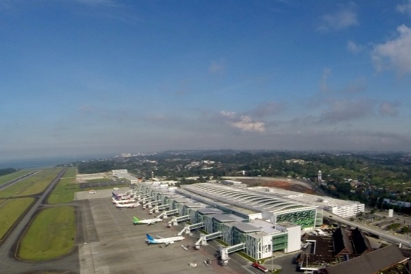Bandara Internasional Sultan Aji Muhammad Sulaiman (Photo: Wikipedia)
