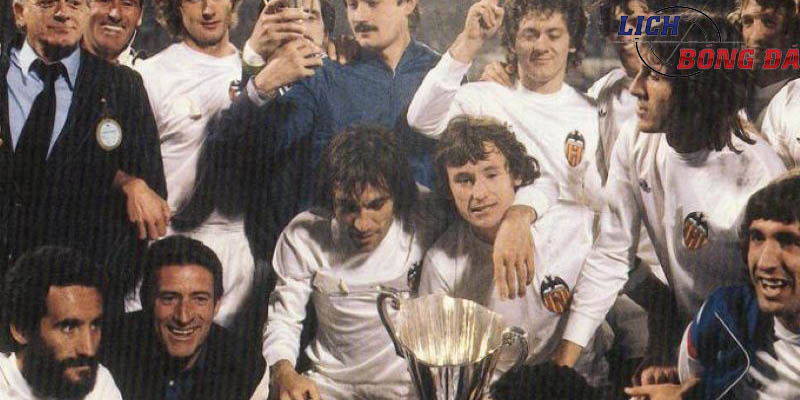 Valencia vượt qua Arsenal ở trận chung kết C2 năm 1980