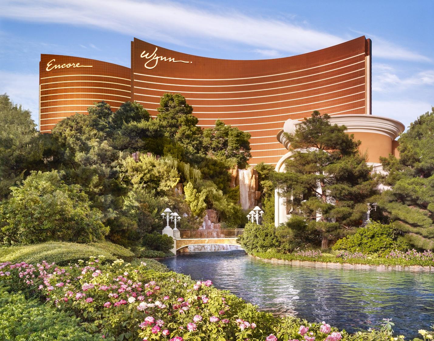 Encore by Wynn hotel Las Vegas review in 360° - is it any different from  other luxury casino hotels? - Turning left for less