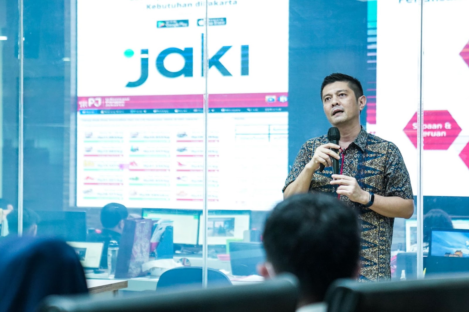 JSCLab Sharing #3: “Cakap Berbahasa dalam Dunia Kerja” dengan Ivan Lanin. Sumber: Jakarta Smart City