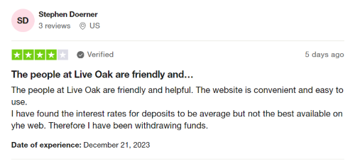 A positive Live Oak Bank review from a person who finds the website to be “convenient and easy to use.” 