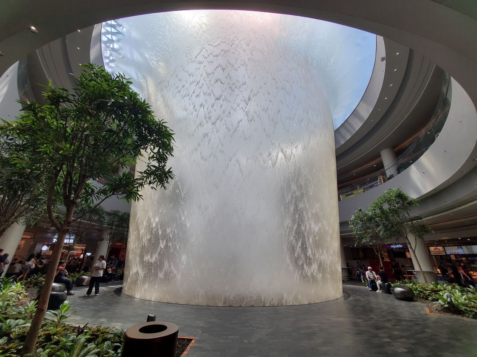 新加坡樟宜機場大瀑布