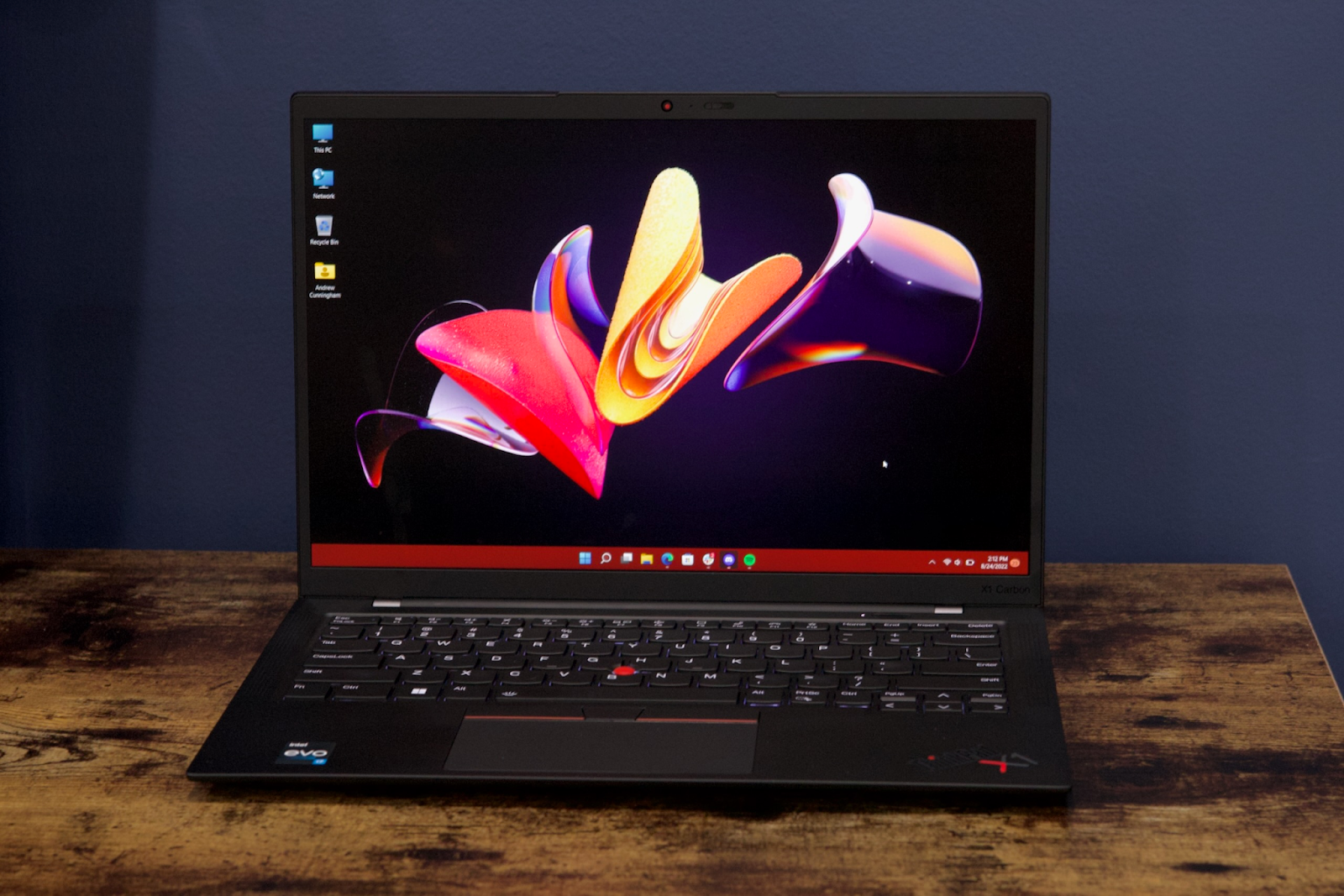 Lenovo ThinkPad X1 Carbon Gen 10: Liệu có còn đáng mua ở thời điểm hiện tại?