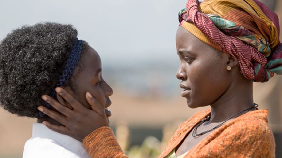 Rainha de Katwe ou Queen of Katwe, O Filme que Todo Africano Deveria ver O  Resumo e Reação. 