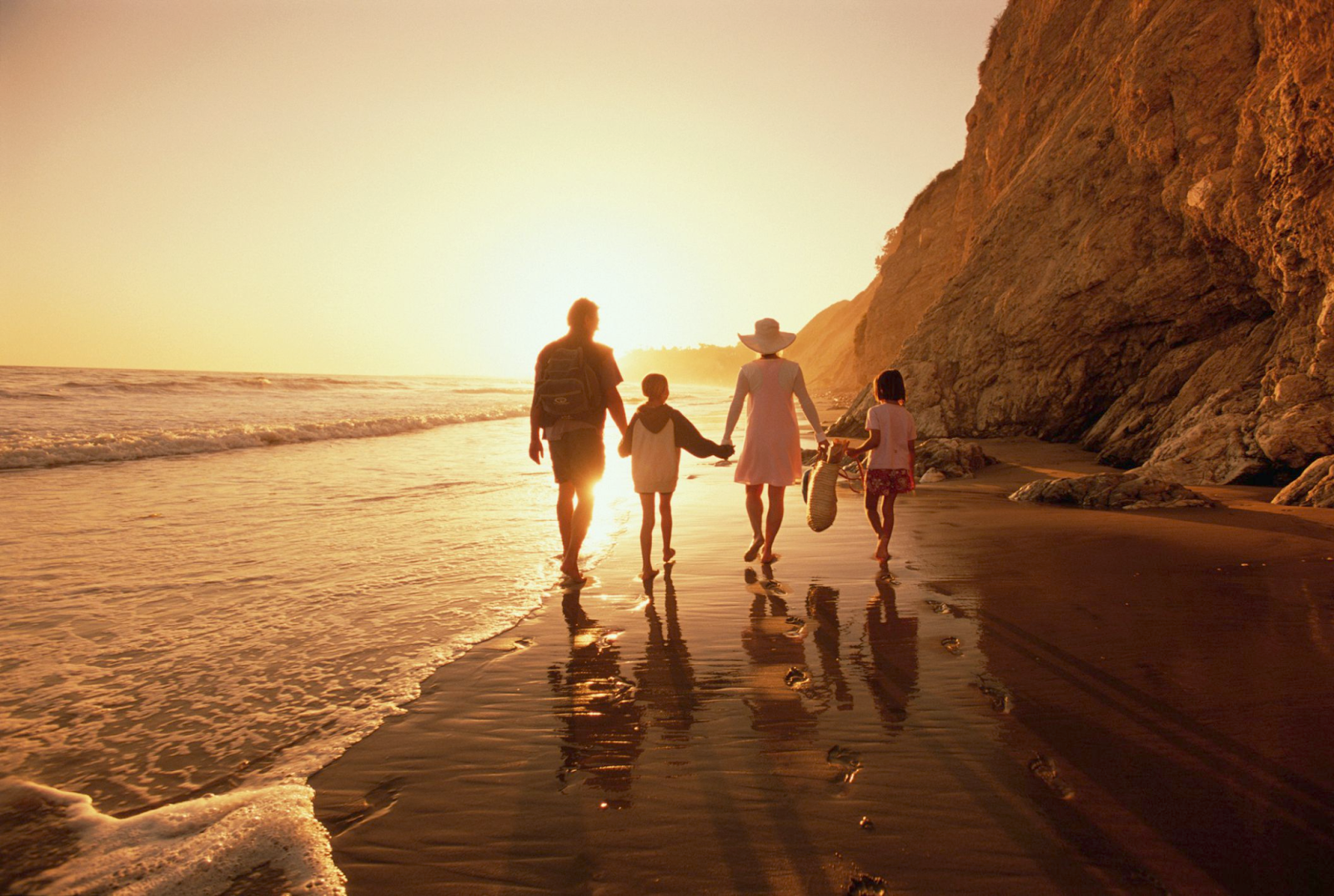 Budget-friendly family vacations, pack your bags right now