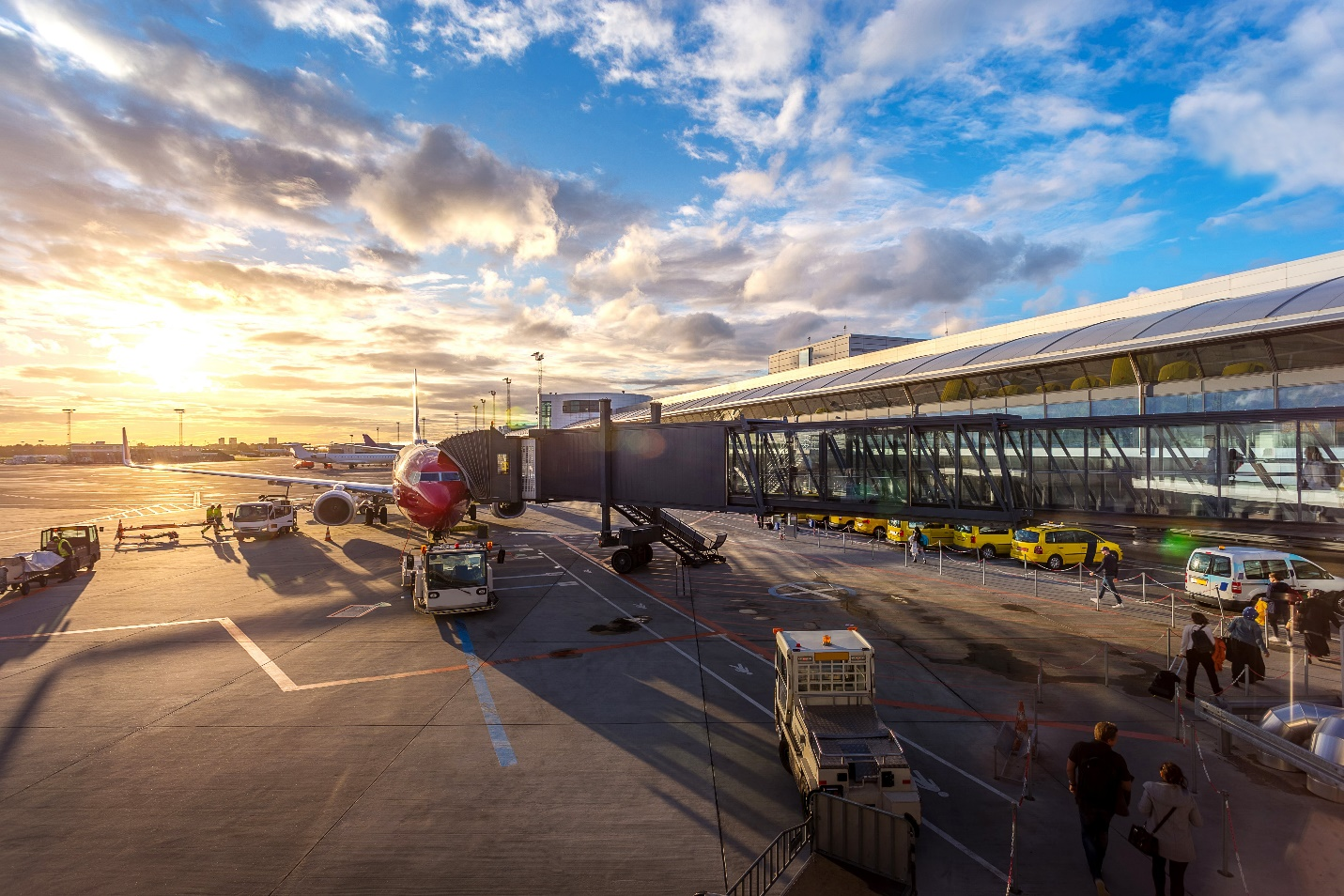 Non-travelers to Escort Loved Ones to the Gate - PHL Wingmate Guest Pass