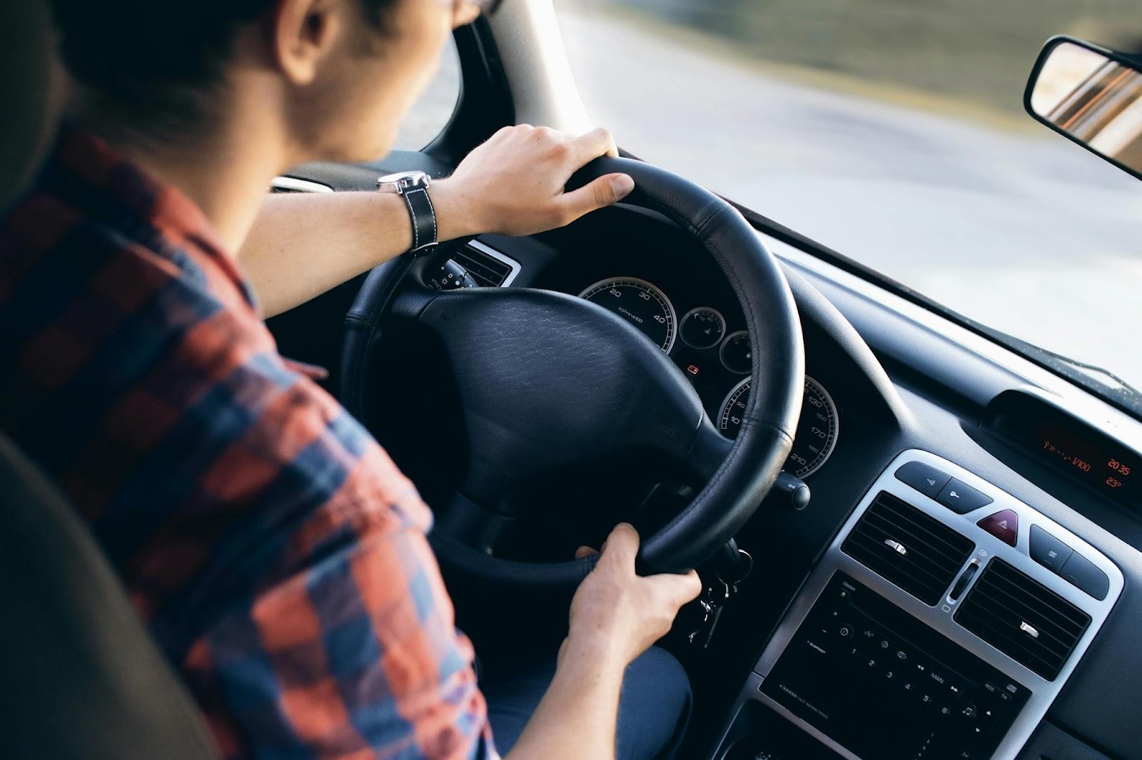 How To Be A Safer Driver | SyHtWExYnjB3mKQOYA5J7mDPPb J7YC3kuvjadq5jIEyDUouUx8zK4GxdCnAudMvjFIRwGPiJGIiGrOK7DrKFEkdidiMtMxWVsZjBUfm0