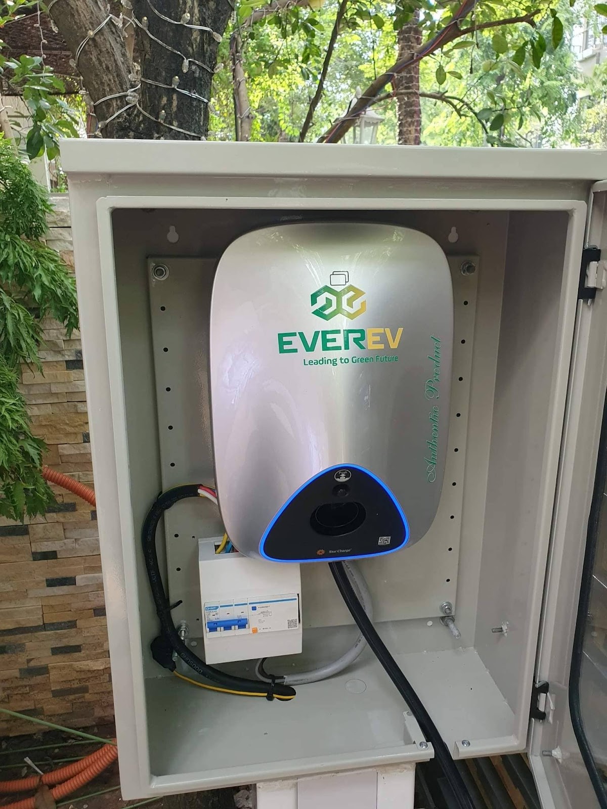 Sạc xe điện cho VinFast VF7 của Ever EV