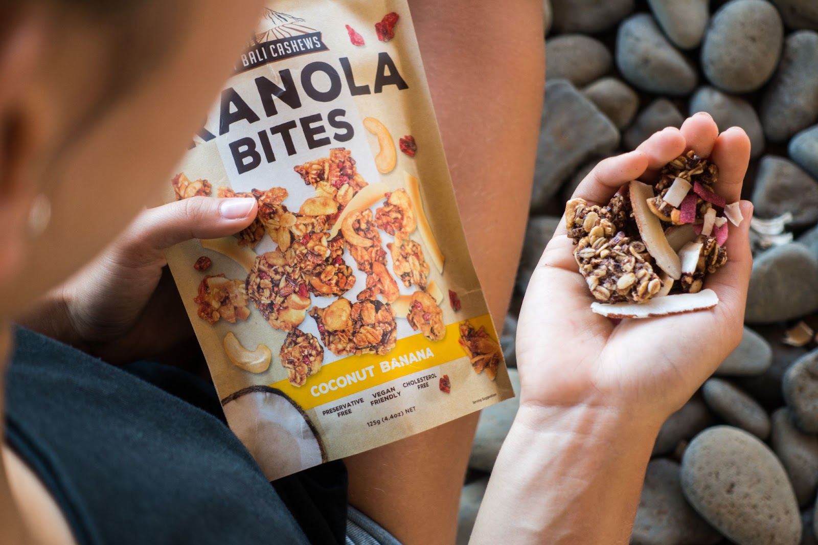 YAVA Bali Granola Inhands