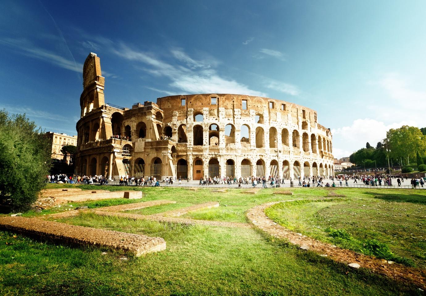 A large circular building with many arches

Description automatically generated