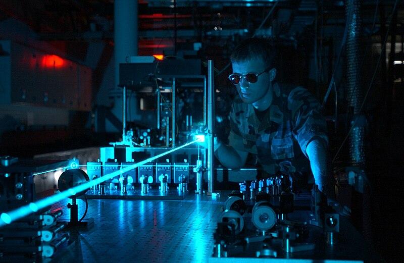 File:Military laser experiment.jpg - Wikimedia Commons