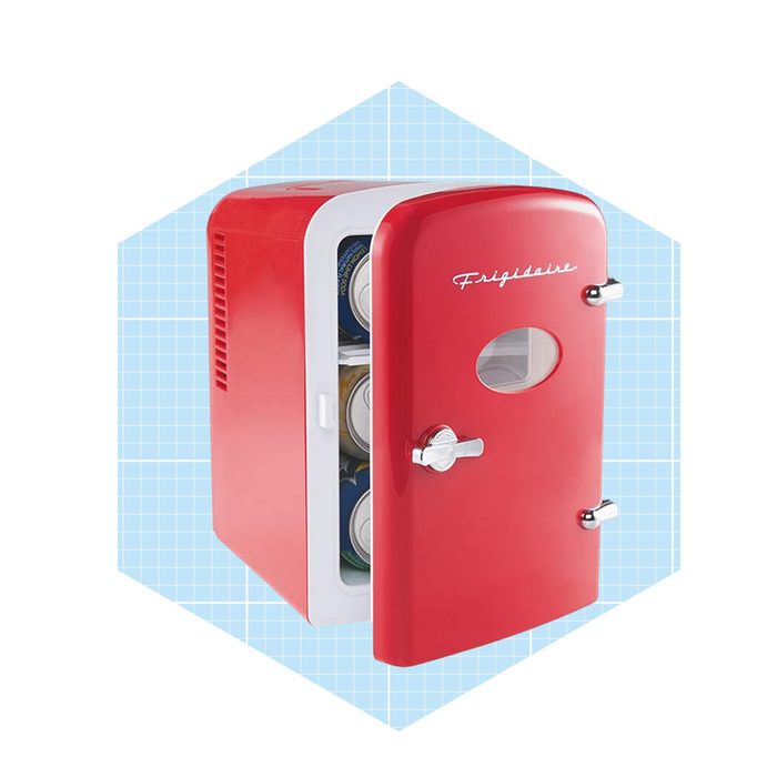 สุดยอดคูลเลอร์ส่วนตัว Frigidaire Portable Compact Fridge Cooler