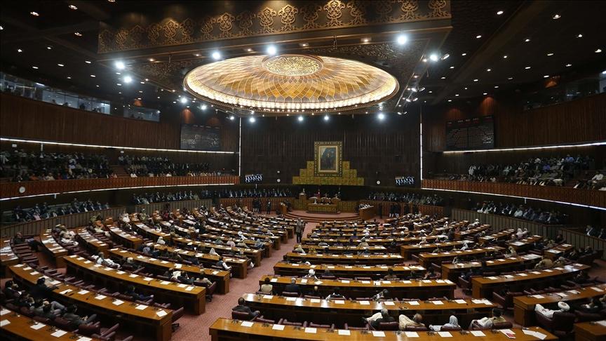 Pakistan parliament rejects government move to fund elections