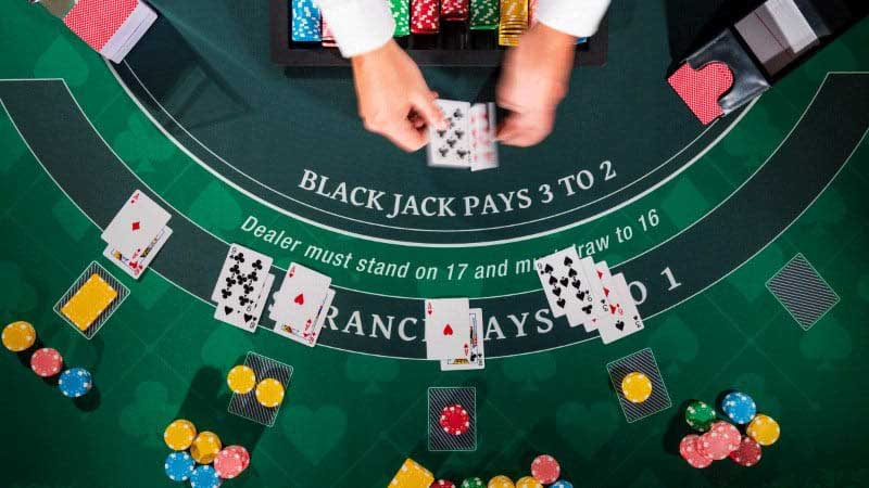 Kinh nghiệm đánh bài hay nên học hỏi trong blackjack