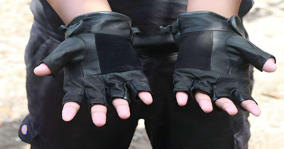 black leather fingerless gloves