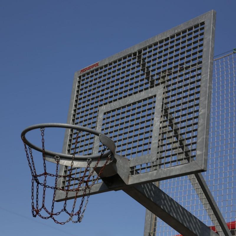 6 Best Materials for Basketball Backboard