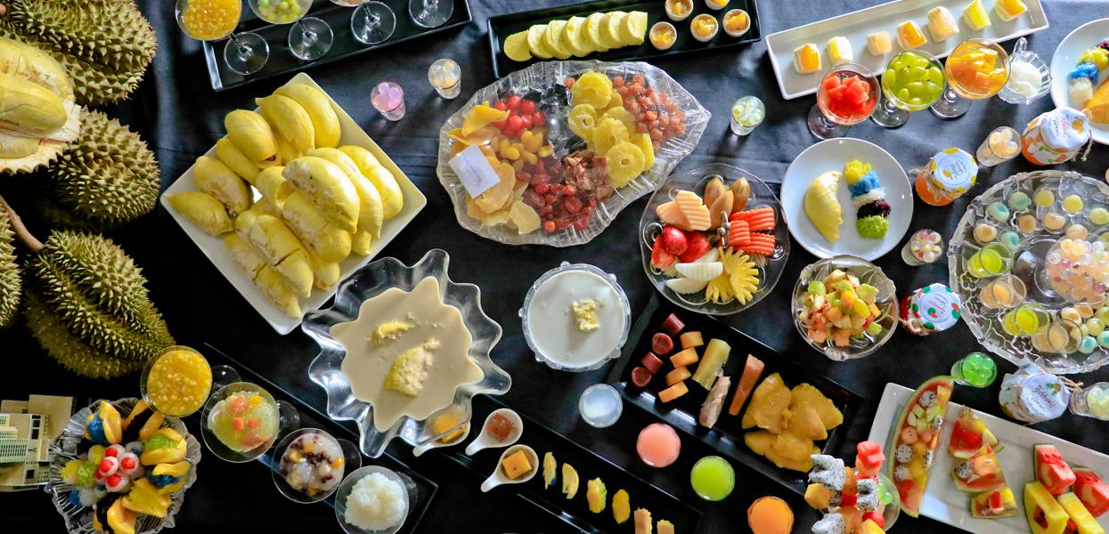 Buffet trái cây cực kỳ đa dạng