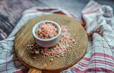 Sea salt benefits in Hindi समुद्री नमक और सेंधा नमक क्यों है इतना मूल्यवान