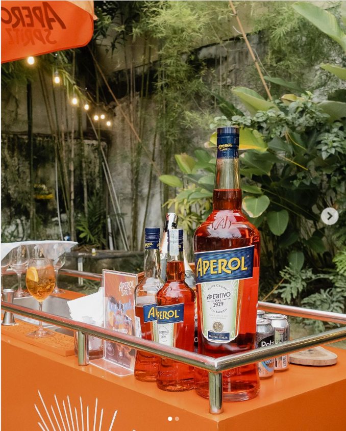 Aperol Spritz Push Cart in action at event