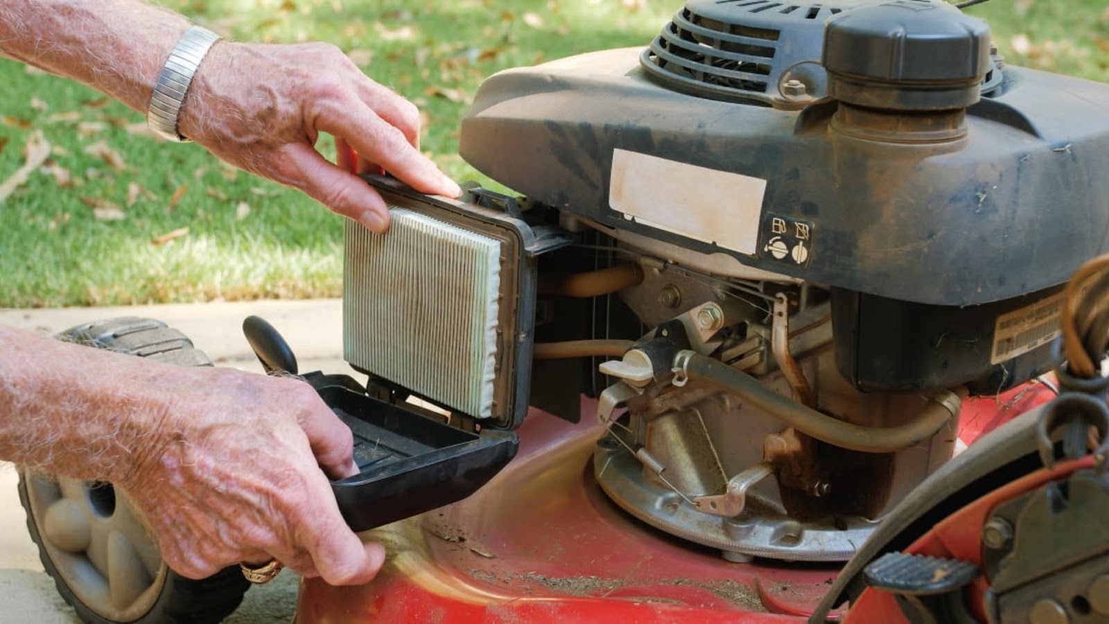 The Importance of Regular Cleaning of lawn mower