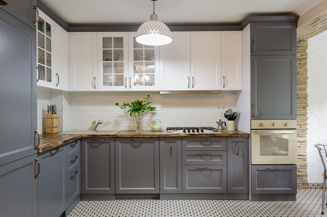 gray kitchen cabinets 