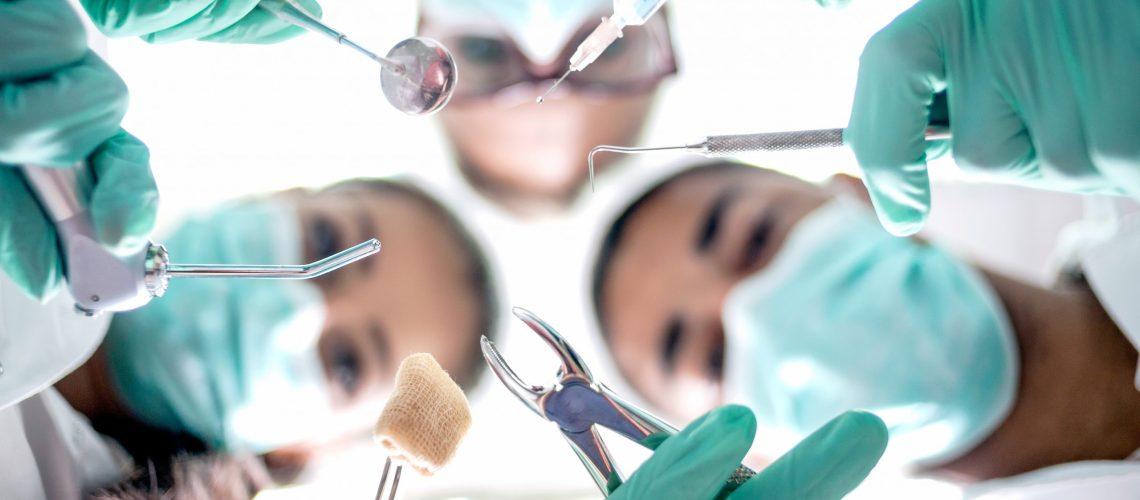 Oral Surgeon near North York