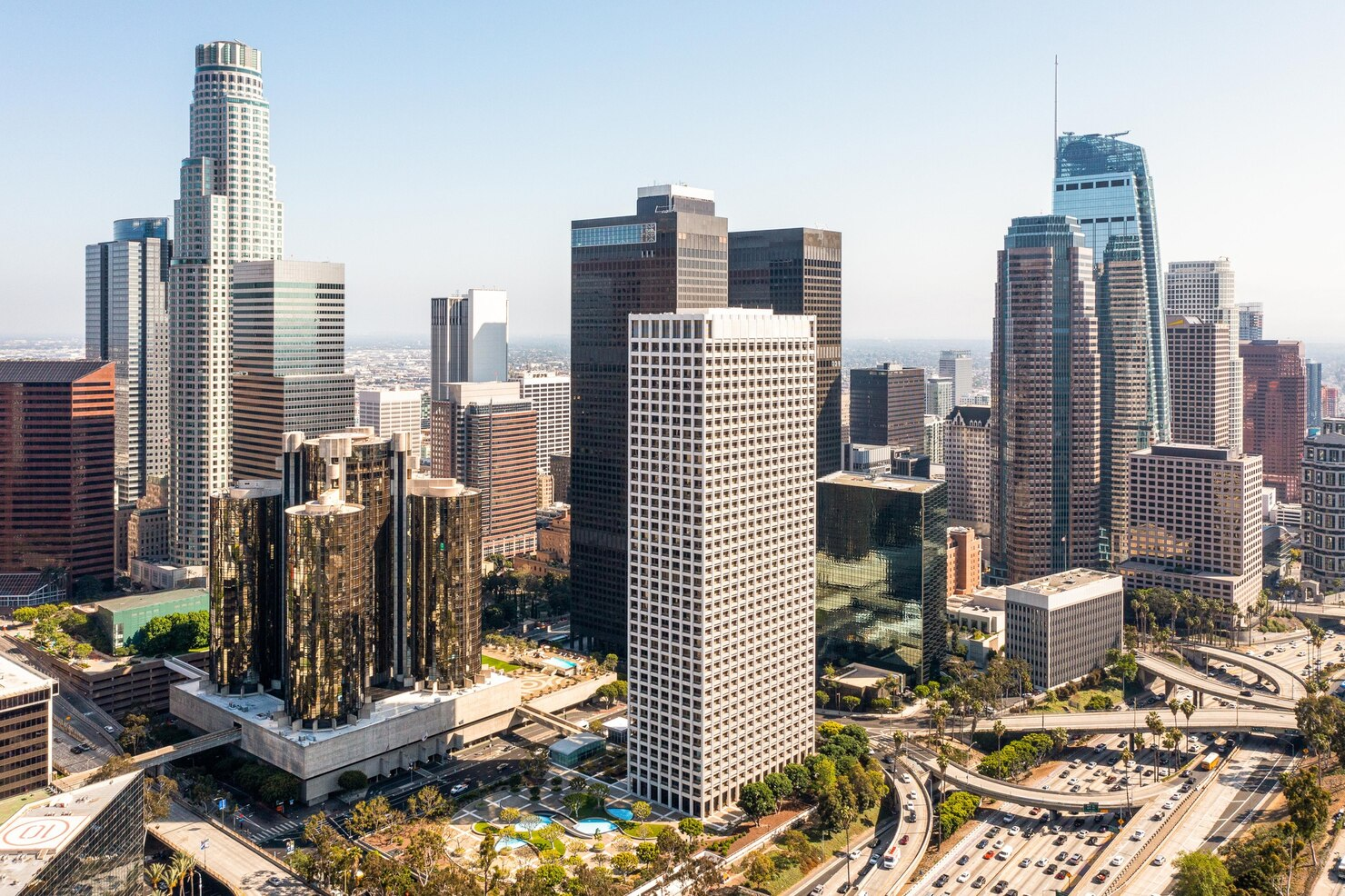 A beautiful view of the LA city at daytime.