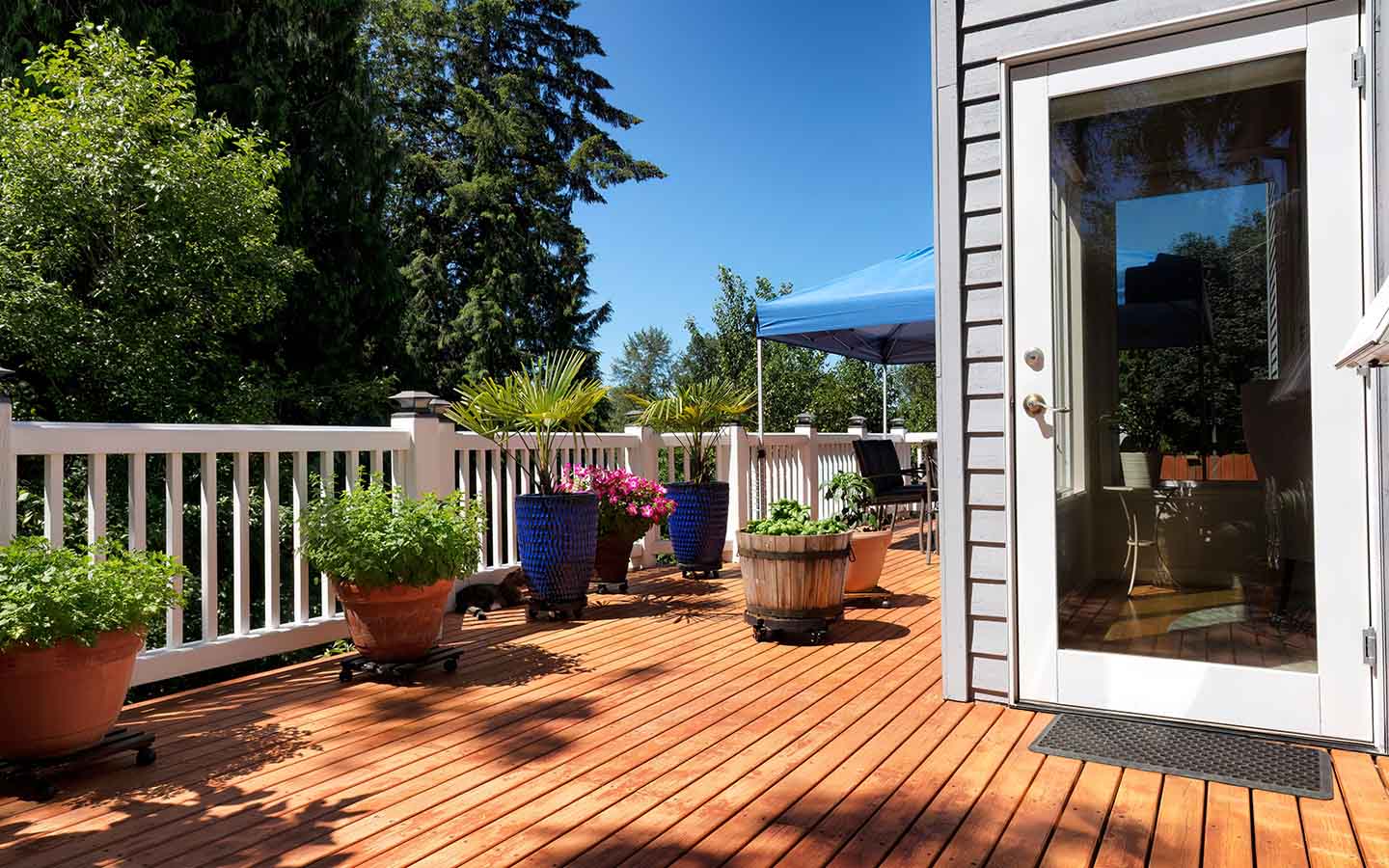 let’s go through the difference between difference between deck vs patio