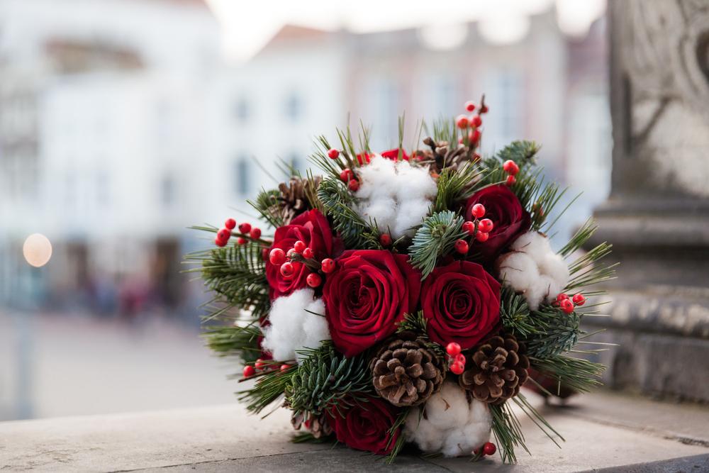 Christmas-Themed Floral Arrangement