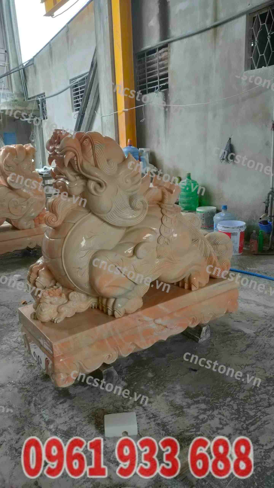 Tượng linh vật Tỳ Hưu đá đặc biệt