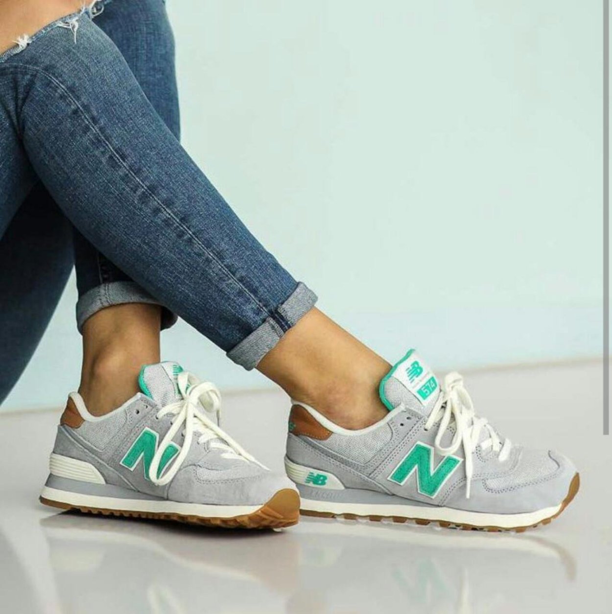 Кроссовки женские 24. Кроссовки Нью беланс женские. New Balance 2023 женские. Нью бэланс 574 женские. Женские кроссовки 2023 Нью беланс.