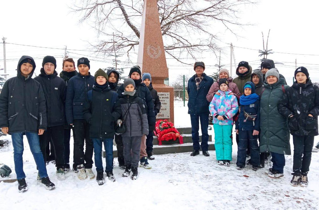 Голый школьник 