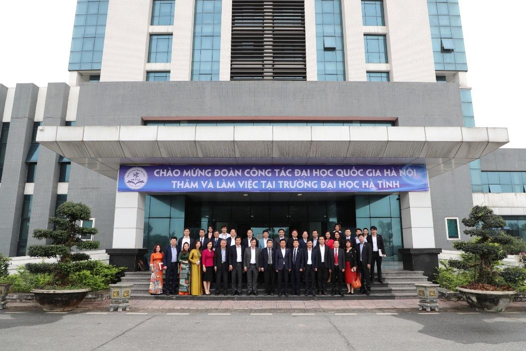 Một số giải pháp phát triển Trường Đại học Hà Tĩnh trở thành thành viên của Đại học Quốc gia Hà Nội