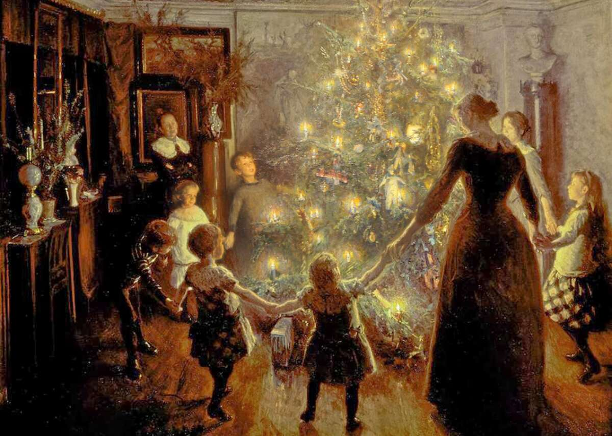 Christmas music enhances the festive spirit and is integral to holiday traditions, evoking nostalgia and fostering a sense of communal joy.