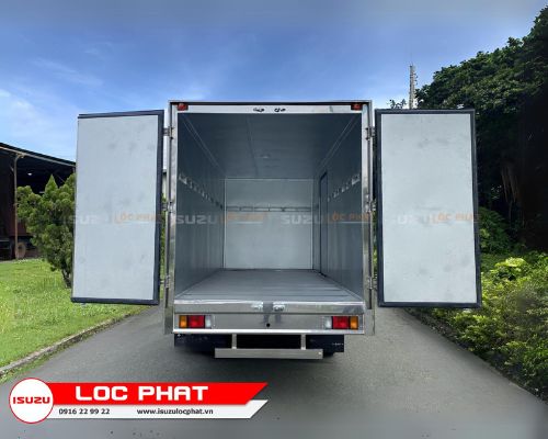 Thùng xe tải Isuzu QKR 210 1.9 tấn Thùng Kín Composite